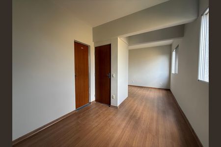Apartamento à venda com 3 quartos, 130m² em Jaqueline, Belo Horizonte