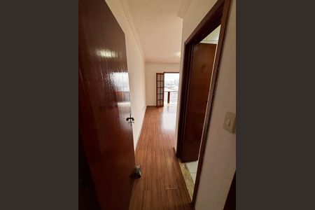 Casa para alugar com 180m², 3 quartos e 5 vagas Casa para alugar com 180m², 3 quartos e 5 vagasSuíte