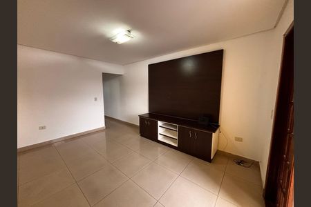 Sala de casa para alugar com 3 quartos, 180m² em Jardim Graziela, Barueri
