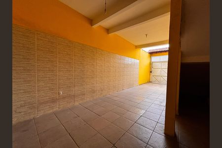 Garagem de casa para alugar com 3 quartos, 180m² em Jardim Graziela, Barueri