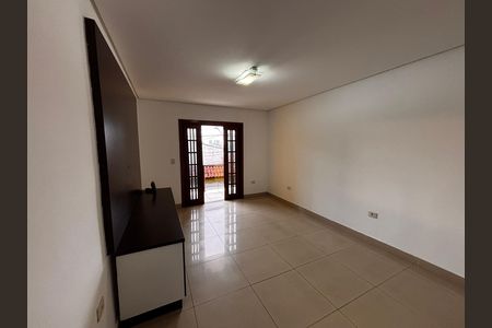 Casa para alugar com 180m², 3 quartos e 5 vagas Casa para alugar com 180m², 3 quartos e 5 vagasSala