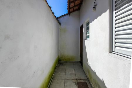 Área de Serviço de casa de condomínio para alugar com 1 quarto, 34m² em Nova Mirim, Praia Grande