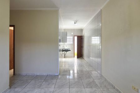Casa de condomínio para alugar com 34m², 1 quarto e 1 vaga Casa de condomínio para alugar com 34m², 1 quarto e 1 vagaSala