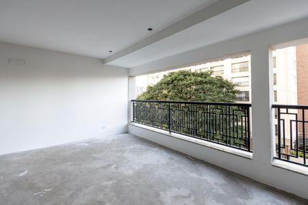 Apartamento à venda com 142m², 3 quartos e 3 vagas Apartamento à venda com 142m², 3 quartos e 3 vagasVaranda