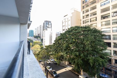 Apartamento à venda com 142m², 3 quartos e 3 vagas Apartamento à venda com 142m², 3 quartos e 3 vagasVaranda