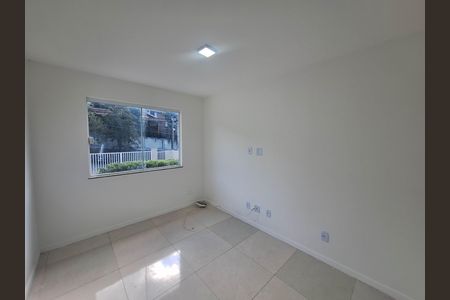Casa à venda com 200m², 3 quartos e 2 vagas Casa à venda com 200m², 3 quartos e 2 vagasQuarto 1