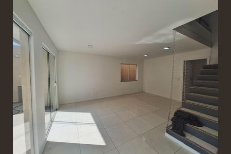 Sala de casa para alugar com 3 quartos, 200m² em Vila Progresso, Niterói