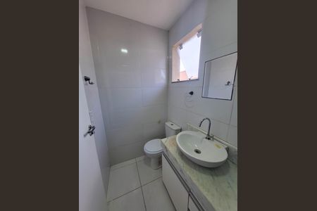 Casa à venda com 200m², 3 quartos e 2 vagas Casa à venda com 200m², 3 quartos e 2 vagasBanheiro da Suíte