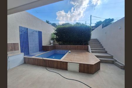 Vista da Sala de casa para alugar com 3 quartos, 200m² em Vila Progresso, Niterói
