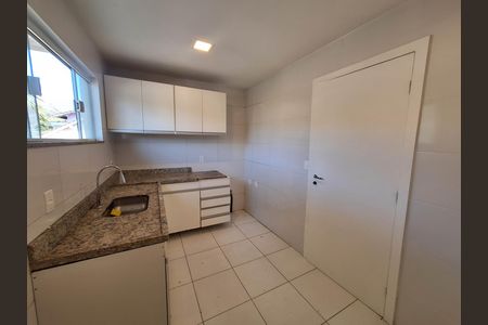 Cozinha e Área de Serviço de casa para alugar com 3 quartos, 200m² em Vila Progresso, Niterói
