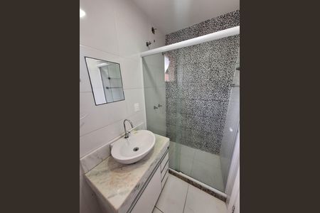 Casa à venda com 200m², 3 quartos e 2 vagas Casa à venda com 200m², 3 quartos e 2 vagasBanheiro da Suíte