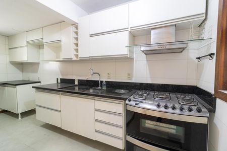 Cozinha de casa para alugar com 1 quarto, 160m² em Ipanema, Porto Alegre