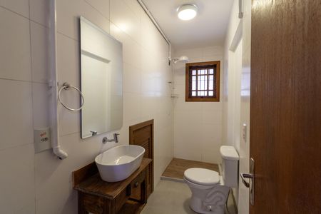 Banheiro de casa para alugar com 1 quarto, 160m² em Ipanema, Porto Alegre
