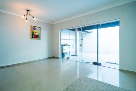Casa de condomínio para alugar com 100m², 3 quartos e 2 vagas Casa de condomínio para alugar com 100m², 3 quartos e 2 vagasSala