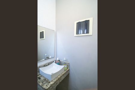 Casa de condomínio para alugar com 100m², 3 quartos e 2 vagas Casa de condomínio para alugar com 100m², 3 quartos e 2 vagasLavabo