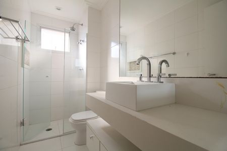 Apartamento para alugar com 84m², 3 quartos e 2 vagasBanheiro Suíte 