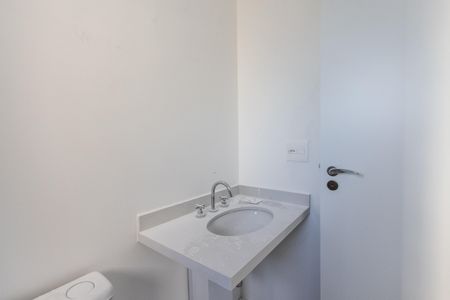 Apartamento à venda com 142m², 4 quartos e 3 vagas Apartamento à venda com 142m², 4 quartos e 3 vagasQuarto 3 - Banheiro da Suite
