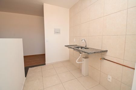 Apartamento para alugar com 44m², 2 quartos e 1 vaga Apartamento para alugar com 44m², 2 quartos e 1 vagaCozinha e Área de Serviço