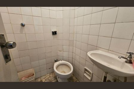Apartamento à venda com 82m², 2 quartos e 1 vaga Apartamento à venda com 82m², 2 quartos e 1 vagaBANHEIRO LAVANDEIRIA