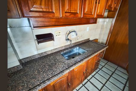 Apartamento para alugar com 130m², 2 quartos e 1 vaga Apartamento para alugar com 130m², 2 quartos e 1 vagaCozinha