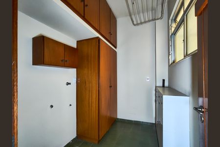 Apartamento para alugar com 130m², 2 quartos e 1 vaga Apartamento para alugar com 130m², 2 quartos e 1 vagaQuarto de Serviço