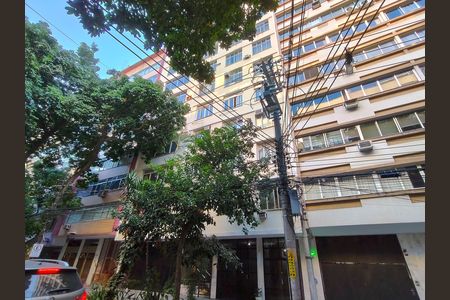Apartamento para alugar com 130m², 2 quartos e 1 vaga Apartamento para alugar com 130m², 2 quartos e 1 vagaFachada e portaria