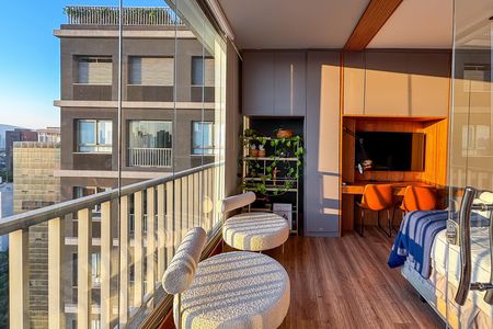Apartamento à venda com 80m², 1 quarto e 1 vaga Apartamento à venda com 80m², 1 quarto e 1 vagaVaranda do Studio