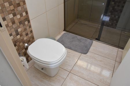 Banheiro da Suíte de apartamento para alugar com 2 quartos, 100m² em Vila Aparecida, Jundiaí