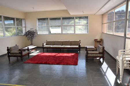 Apartamento para alugar com 100m², 2 quartos e 1 vaga Apartamento para alugar com 100m², 2 quartos e 1 vagaÁrea comum - Salão de festas