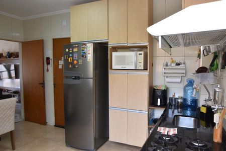 Apartamento para alugar com 100m², 2 quartos e 1 vaga Apartamento para alugar com 100m², 2 quartos e 1 vagaCozinha - Armários
