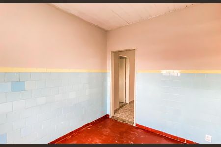 Cozinha  de casa para alugar com 2 quartos, 100m² em Jardim Piratininga, São Paulo
