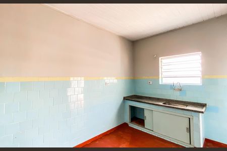 Cozinha  de casa para alugar com 2 quartos, 100m² em Jardim Piratininga, São Paulo