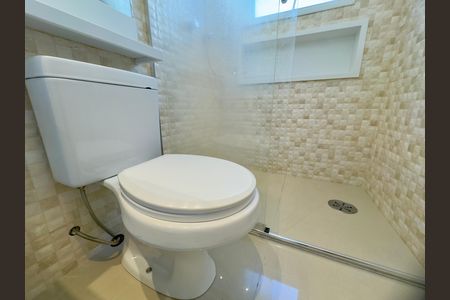 Banheiro da Suíte de apartamento para alugar com 2 quartos, 116m² em Picanço, Guarulhos