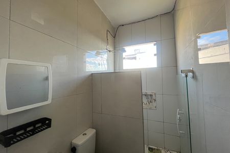Banheiro 1 de kitnet/studio para alugar com 1 quarto, 30m² em Freguesia (ilha do Governador), Rio de Janeiro
