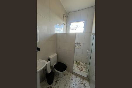 Banheiro 1 de kitnet/studio para alugar com 1 quarto, 30m² em Freguesia (ilha do Governador), Rio de Janeiro