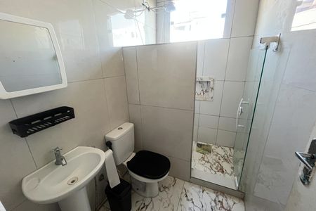 Banheiro 1 de kitnet/studio para alugar com 1 quarto, 30m² em Freguesia (ilha do Governador), Rio de Janeiro