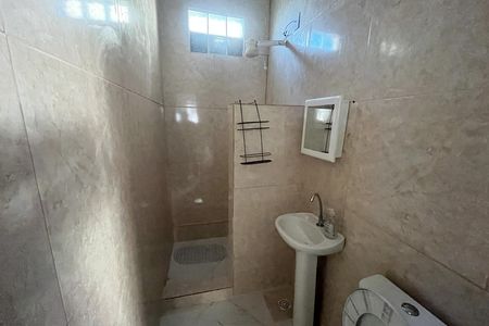 Banheiro 1 de kitnet/studio para alugar com 1 quarto, 30m² em Freguesia (ilha do Governador), Rio de Janeiro