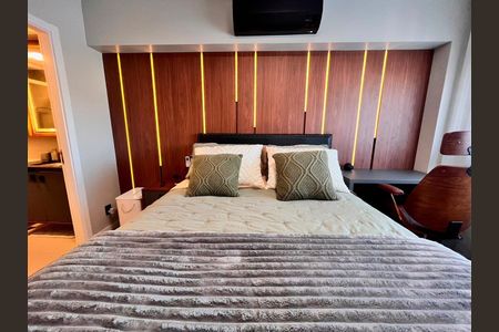 Quarto de apartamento à venda com 1 quarto, 43m² em Chácara das Pedras, Porto Alegre