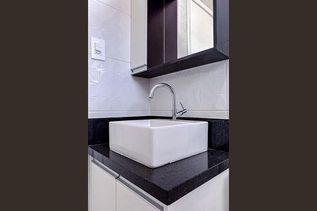 Apartamento para alugar com 65m², 2 quartos e 1 vaga Apartamento para alugar com 65m², 2 quartos e 1 vagaBanheiro