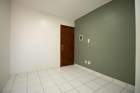 Sala de kitnet/studio para alugar com 1 quarto, 28m² em Bl E, Brasília