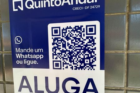 Placa de kitnet/studio para alugar com 1 quarto, 28m² em Bl E, Brasília