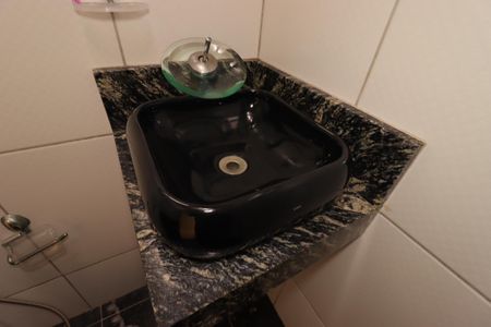 Casa para alugar com 454m², 4 quartos e 8 vagasLavabo - Pia