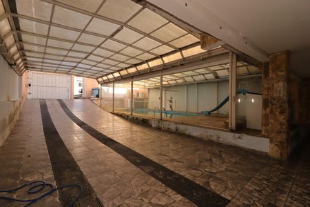 Casa para alugar com 454m², 4 quartos e 8 vagasGaragem