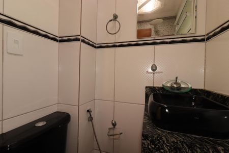 Casa para alugar com 454m², 4 quartos e 8 vagasLavabo