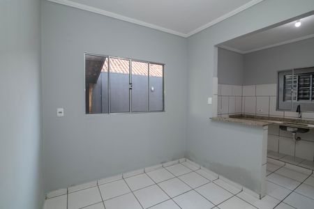 Casa para alugar com 100m², 2 quartos e 1 vaga Casa para alugar com 100m², 2 quartos e 1 vagaSala de Jantar