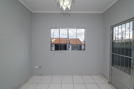 Casa para alugar com 100m², 2 quartos e 1 vaga Casa para alugar com 100m², 2 quartos e 1 vagaSala
