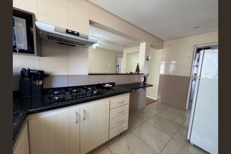 Apartamento à venda com 74m², 2 quartos e 1 vaga Apartamento à venda com 74m², 2 quartos e 1 vagaCozinha