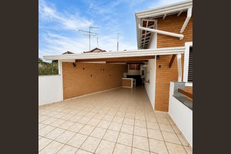Área Externa de casa à venda com 3 quartos, 380m² em Vila Industrial (Campinas), Campinas