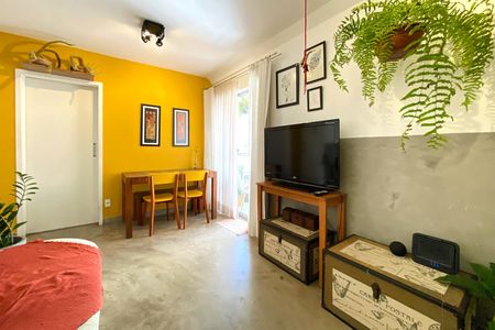 Apartamento à venda com 56m², 2 quartos e 1 vaga Apartamento à venda com 56m², 2 quartos e 1 vagaSala
