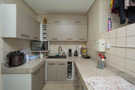COZINHA de apartamento à venda com 3 quartos, 84m² em Estrela Dalva, Belo Horizonte